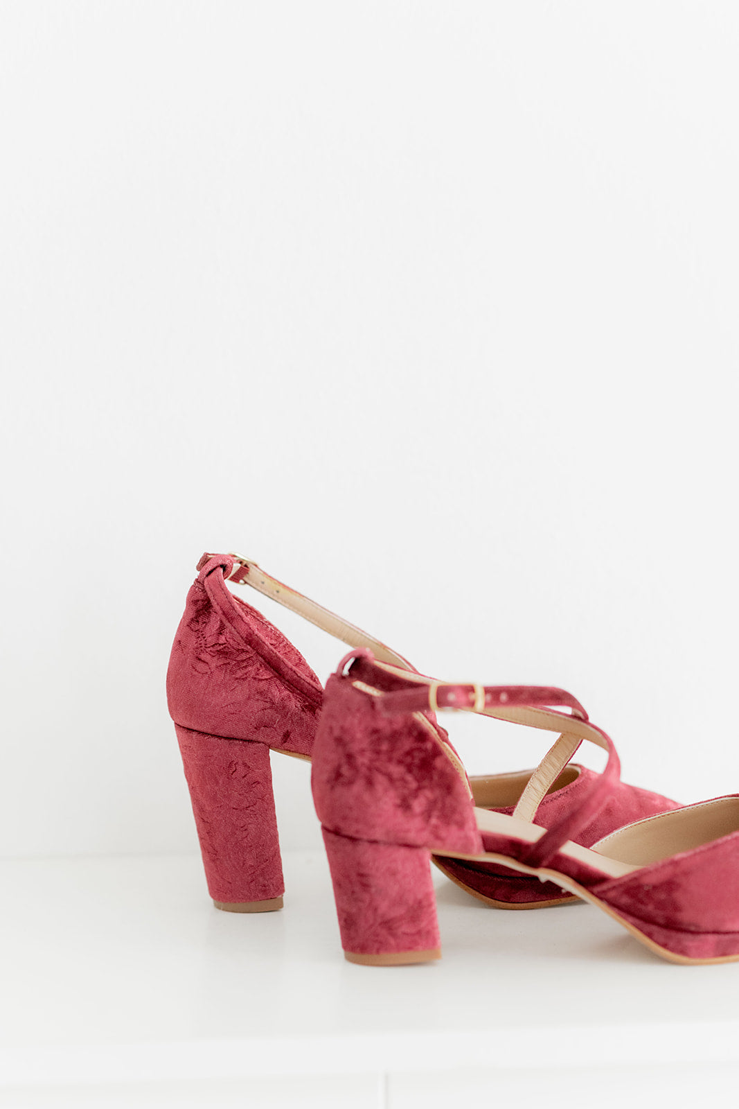 Helene Velvet Granate-Salón-helene-Loovshoes