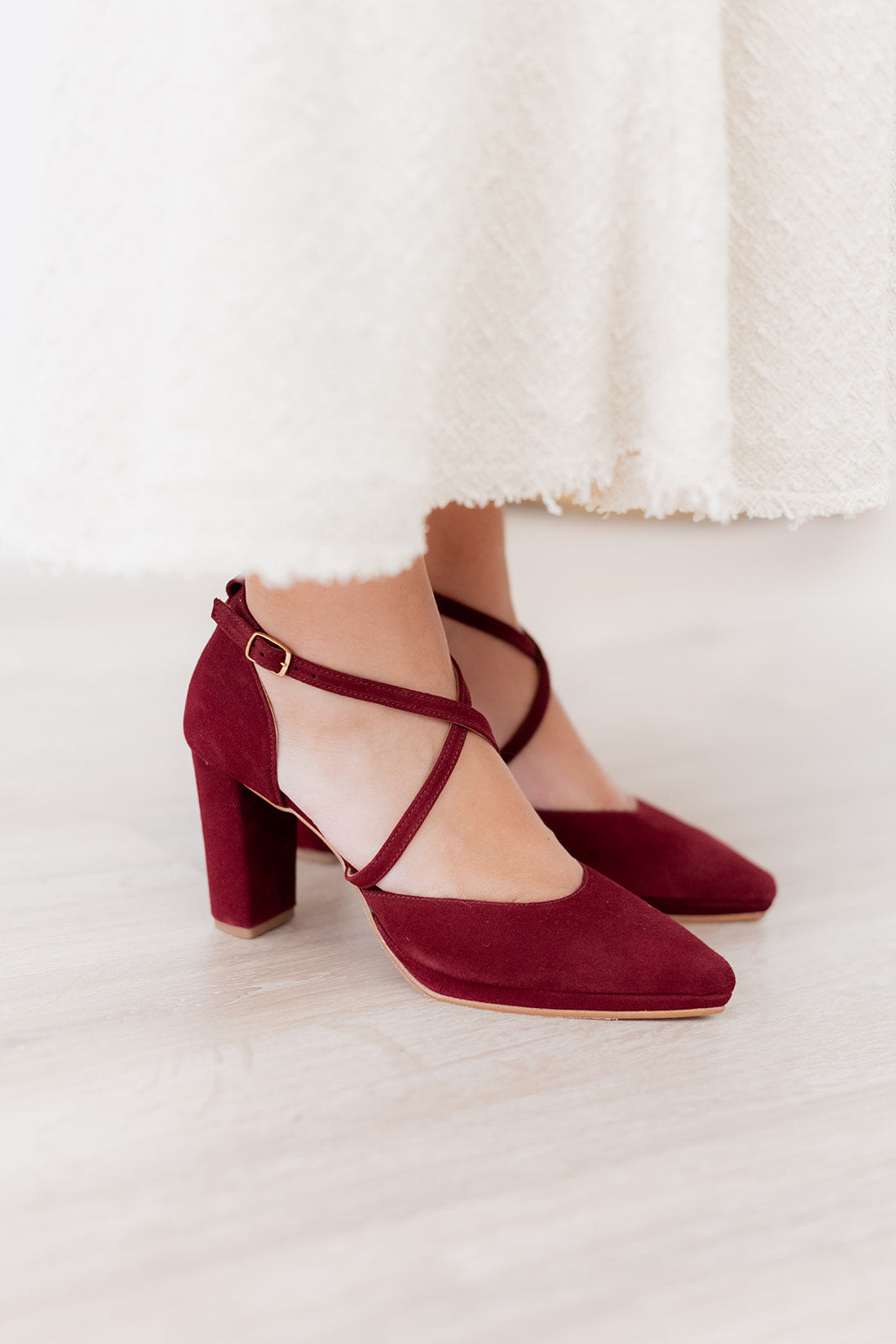 Helene Granate Cruzado-tipo salón-agosto 23, helene, liso, salón, tacon de 8, terciopelo granate, zapatos de color granate-Loovshoes