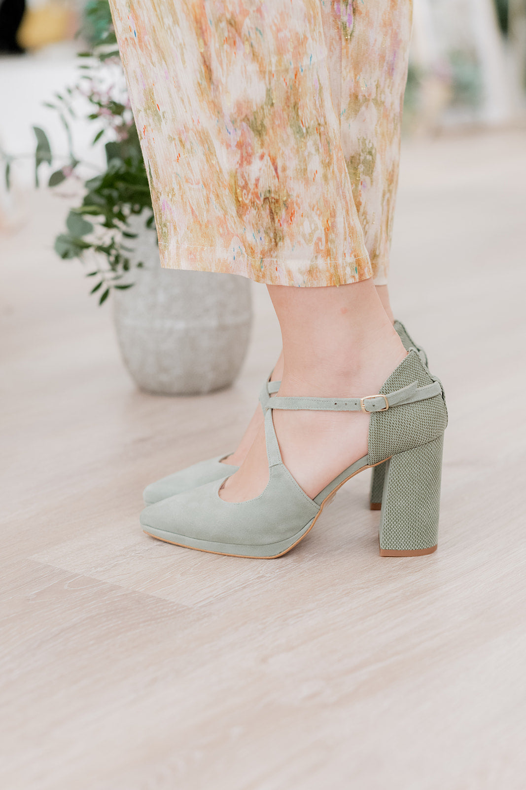 Olivia Eucalipto-tipo salón-ante, eucalipto, novia, olivia, salón, tacón de 8.5-Loovshoes