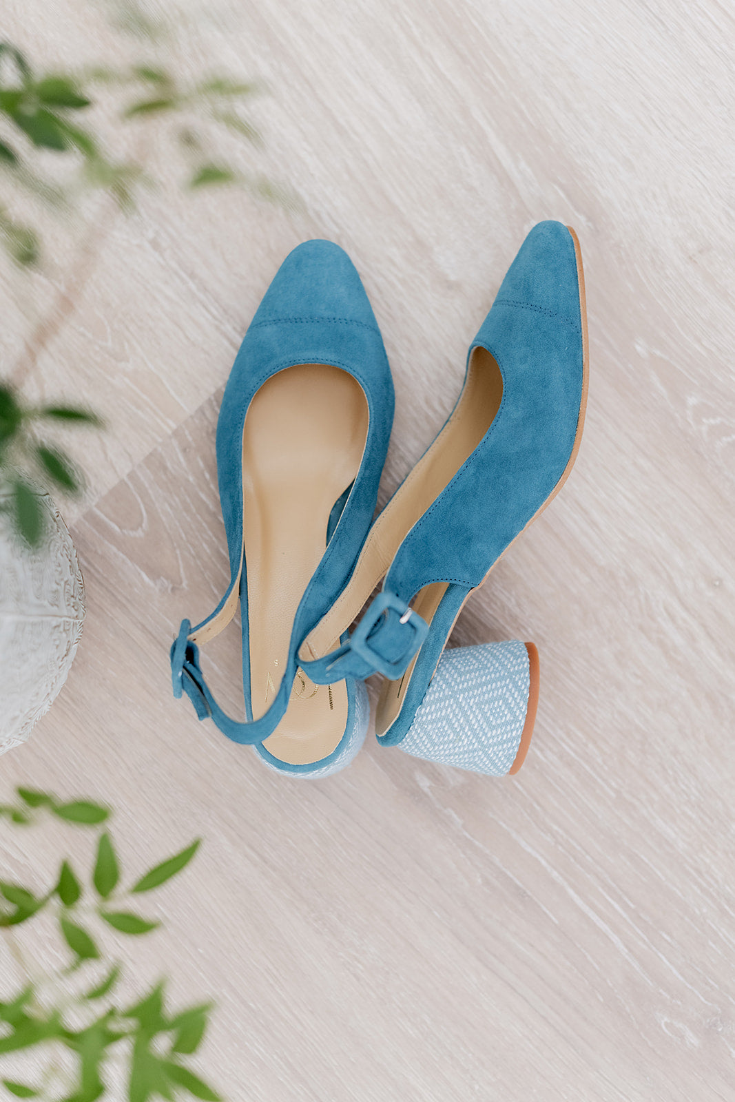 Ania Turquesa-tipo salón-ania, ante, liso, salón, tacon de 4, zapatos de color turquesa-Loovshoes
