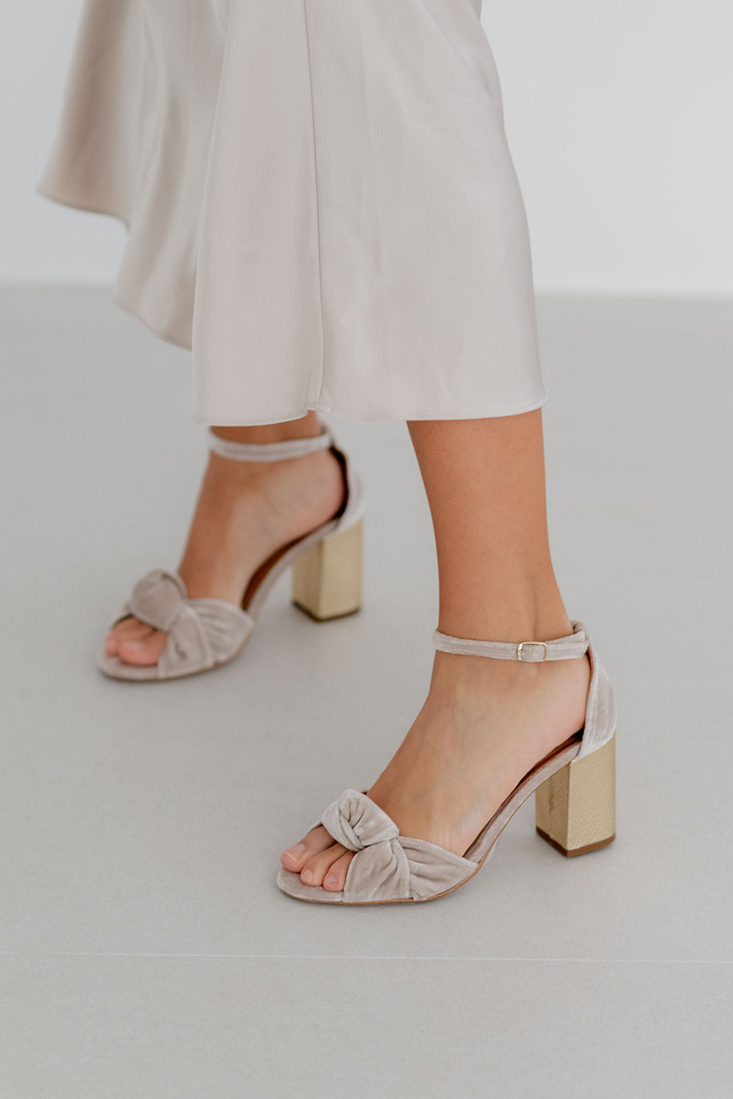 Elsa Velvet Topo-Sandalia-elsa-Loovshoes