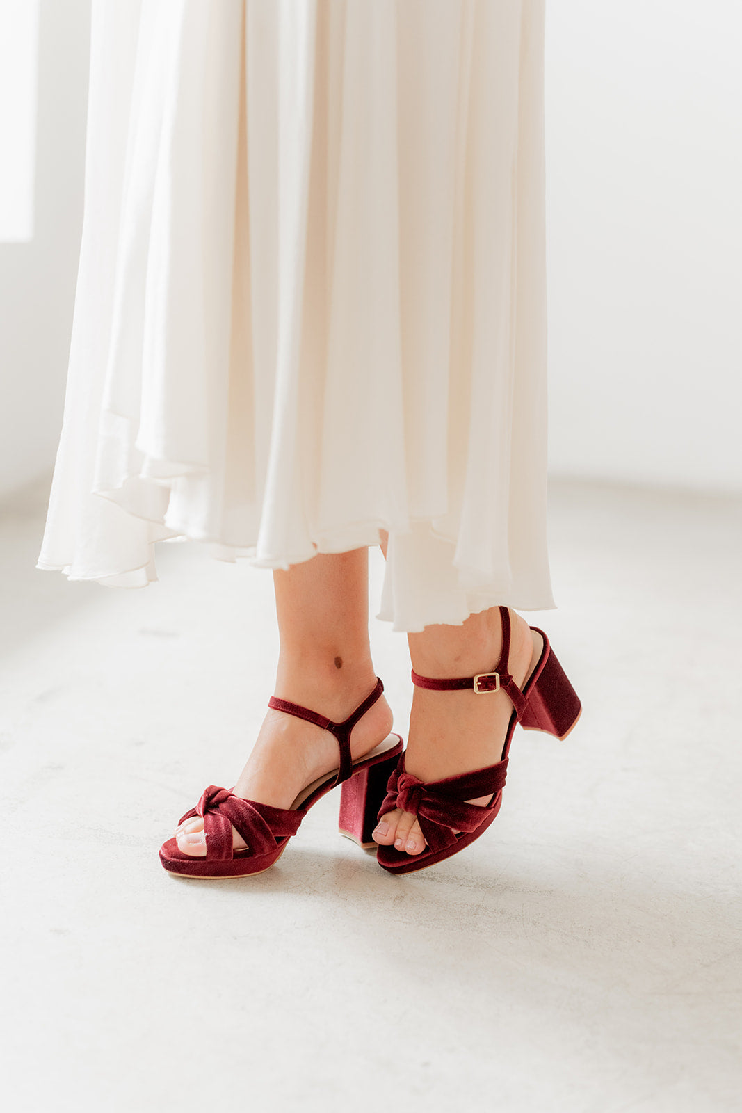 Isabel Velvet Granate-Sandalia-Isabel-Loovshoes