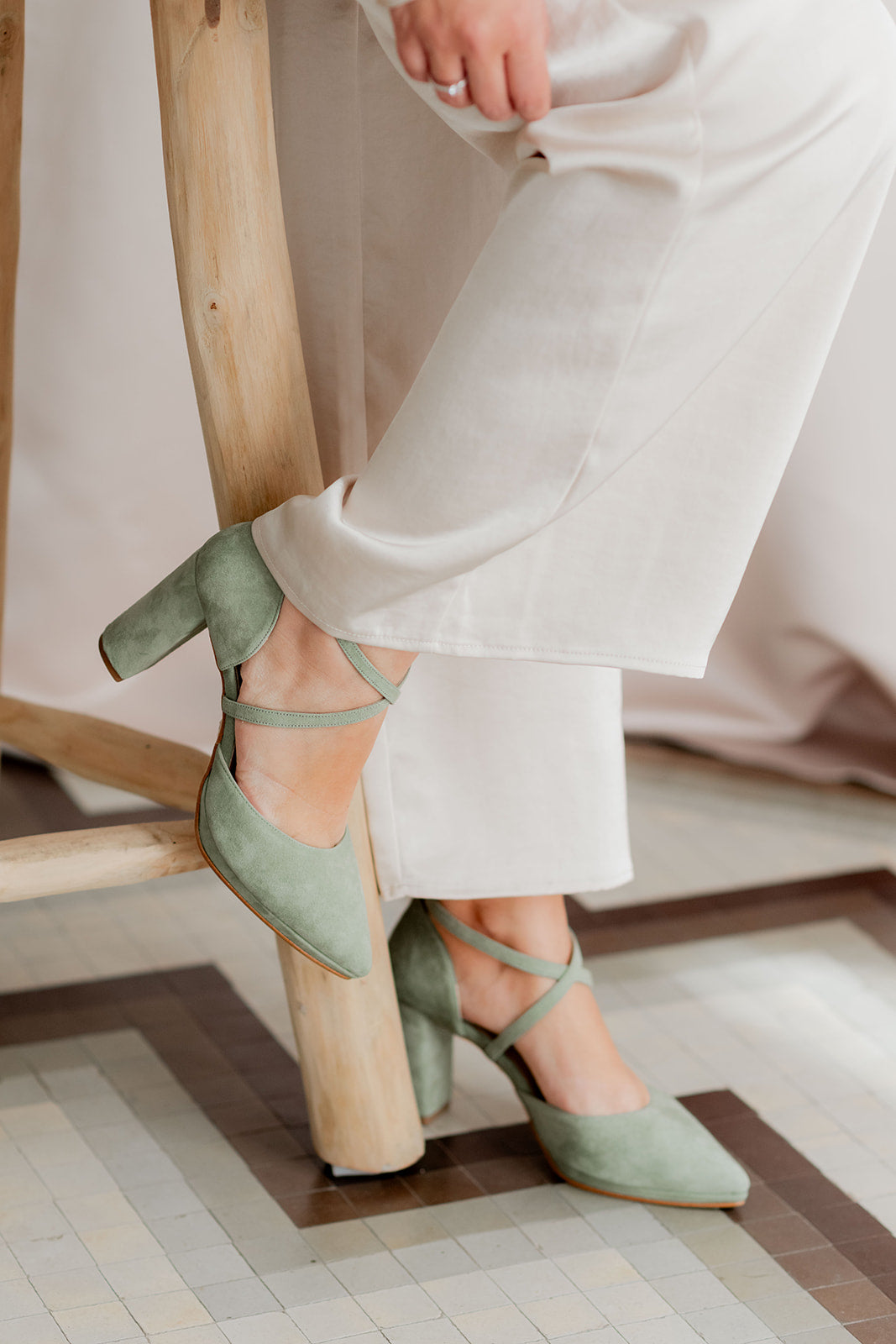 Helene Eucalipto-Salón-helene-Loovshoes
