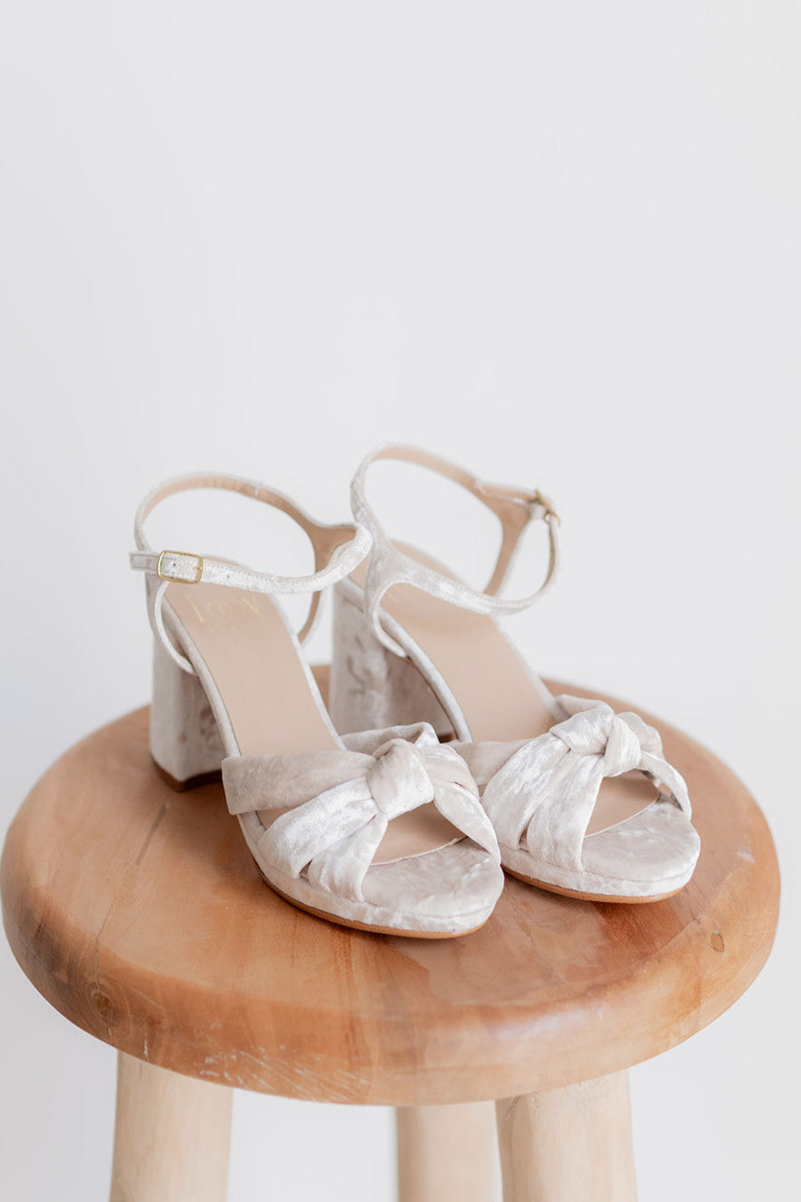 Isabel Velvet Topo-Sandalia-Isabel-Loovshoes