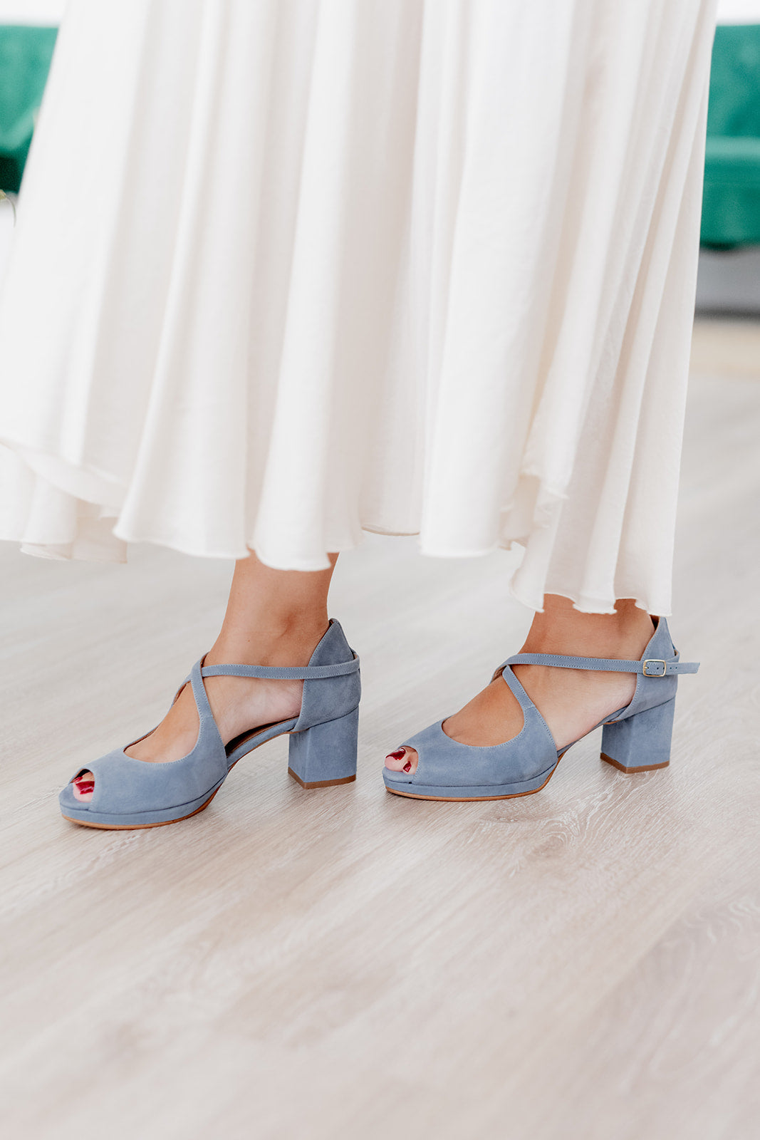 Palma Azul de 5 cm-sandalias-agosto 23, ante, liso, novia, palma, sandalia, tacon de 5, zapatos de color azul-Loovshoes