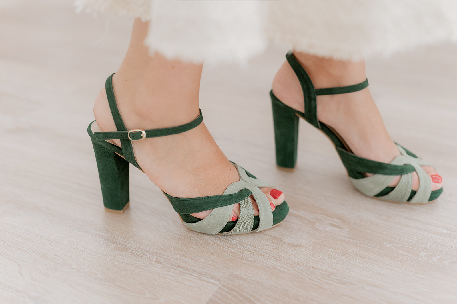 Victoria Verde-tipo salón-ante, eucalipto, sandalia, tacon de 9, verde, victoria, zapatos de color verde-Loovshoes