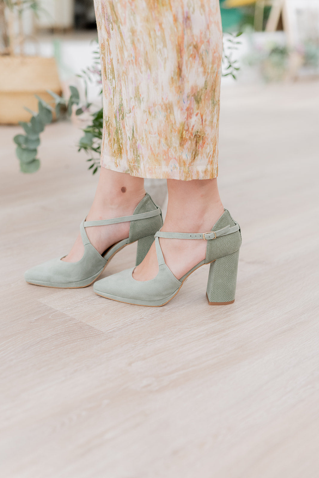 Olivia Eucalipto-tipo salón-ante, eucalipto, novia, olivia, salón, tacón de 8.5-Loovshoes