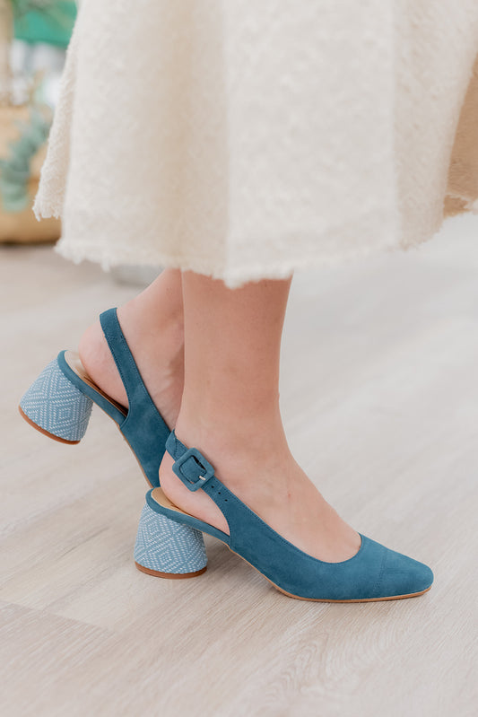 Ania Turquesa-tipo salón-ania, ante, liso, salón, tacon de 4, zapatos de color turquesa-Loovshoes