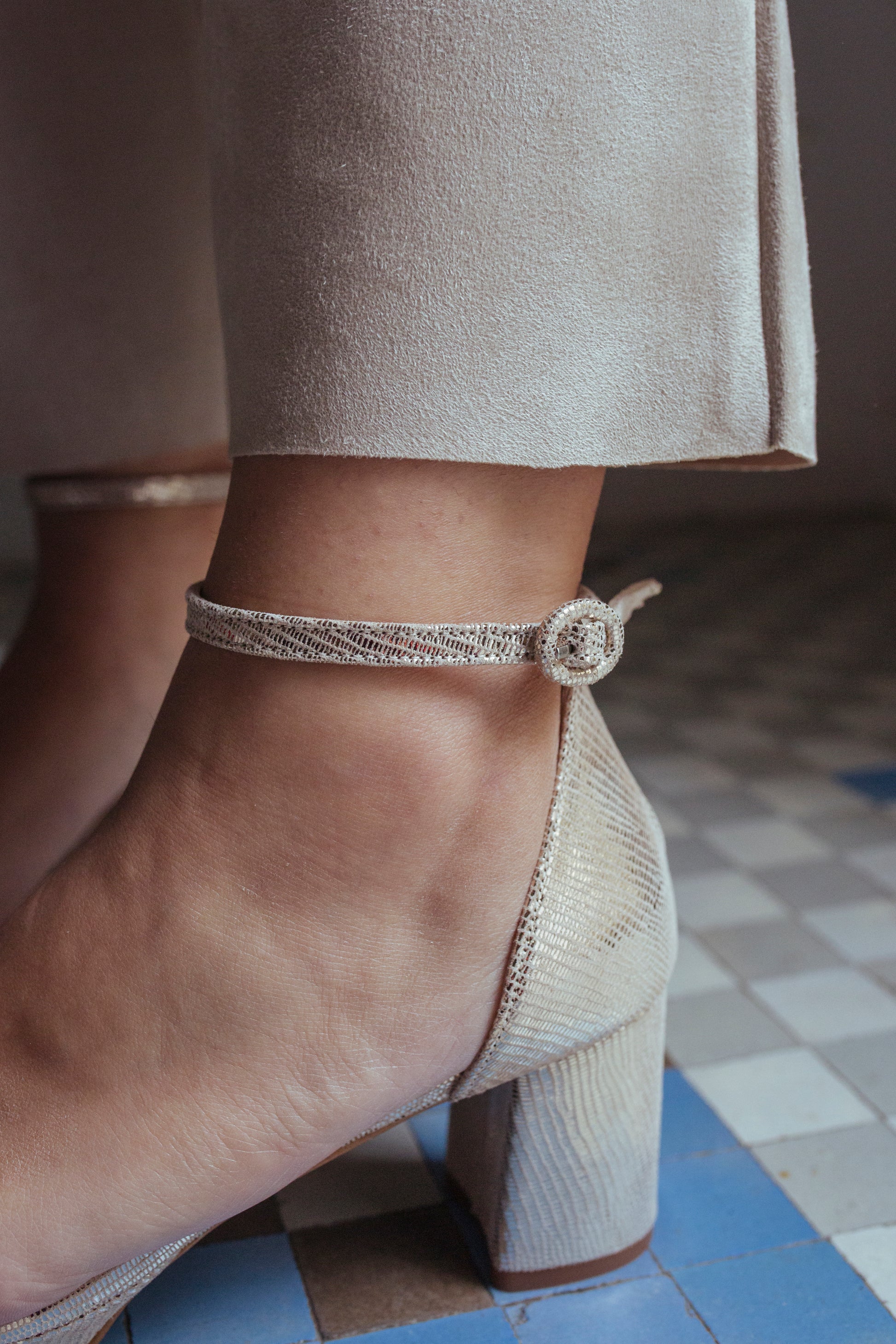 Alma Champán-Sandalia-Alma-Loovshoes