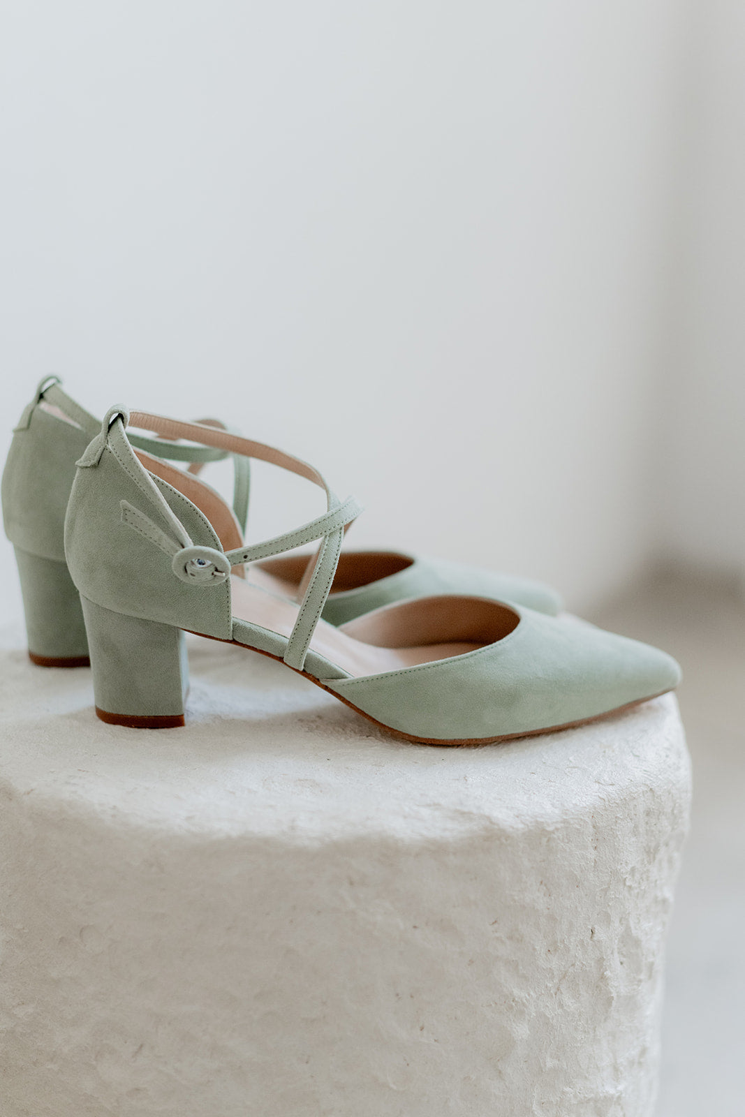 Adela Eucalipto-Salón-Adela-Loovshoes