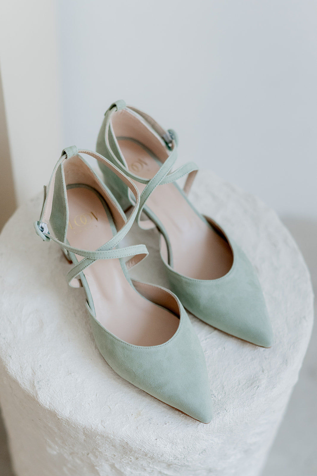 Adela Eucalipto-Salón-Adela-Loovshoes