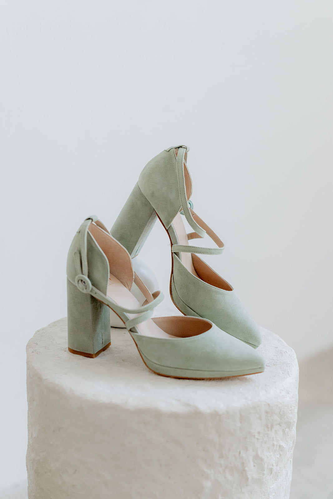 Adela Eucalipto-Salón-Adela-Loovshoes
