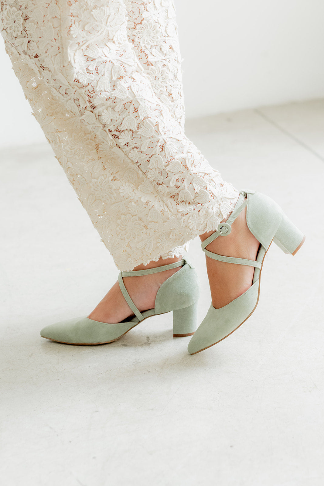Adela Eucalipto-Salón-Adela-Loovshoes