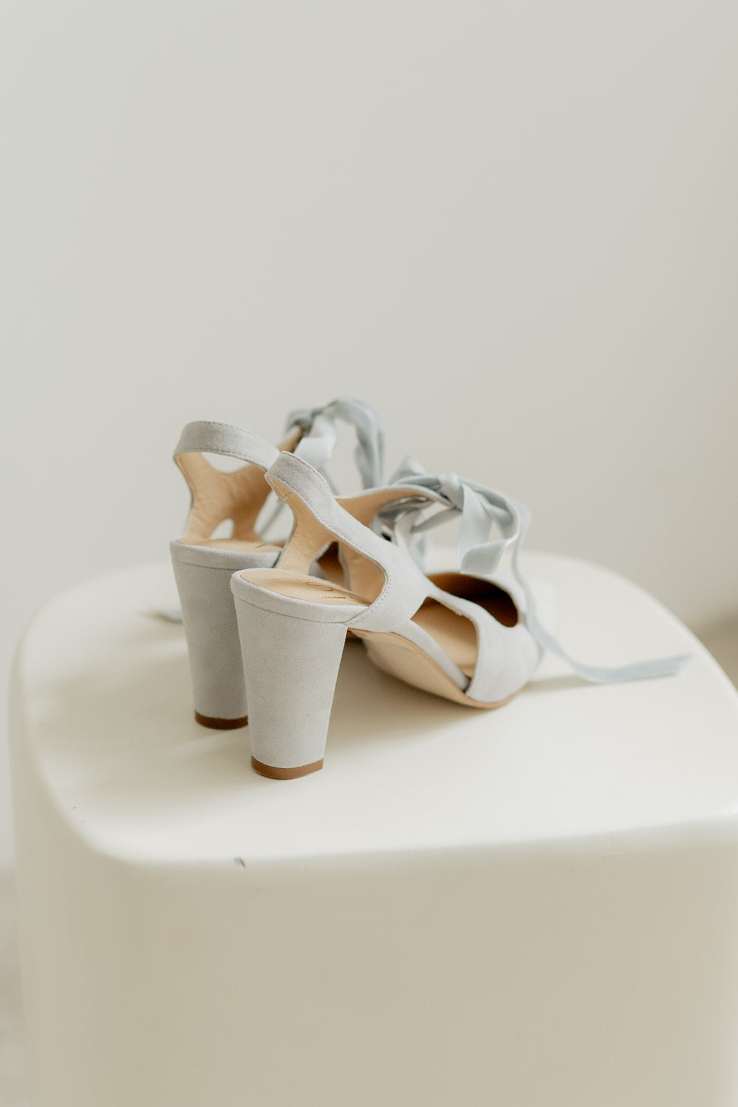 Zoe Gris-Salón-zoe-Loovshoes