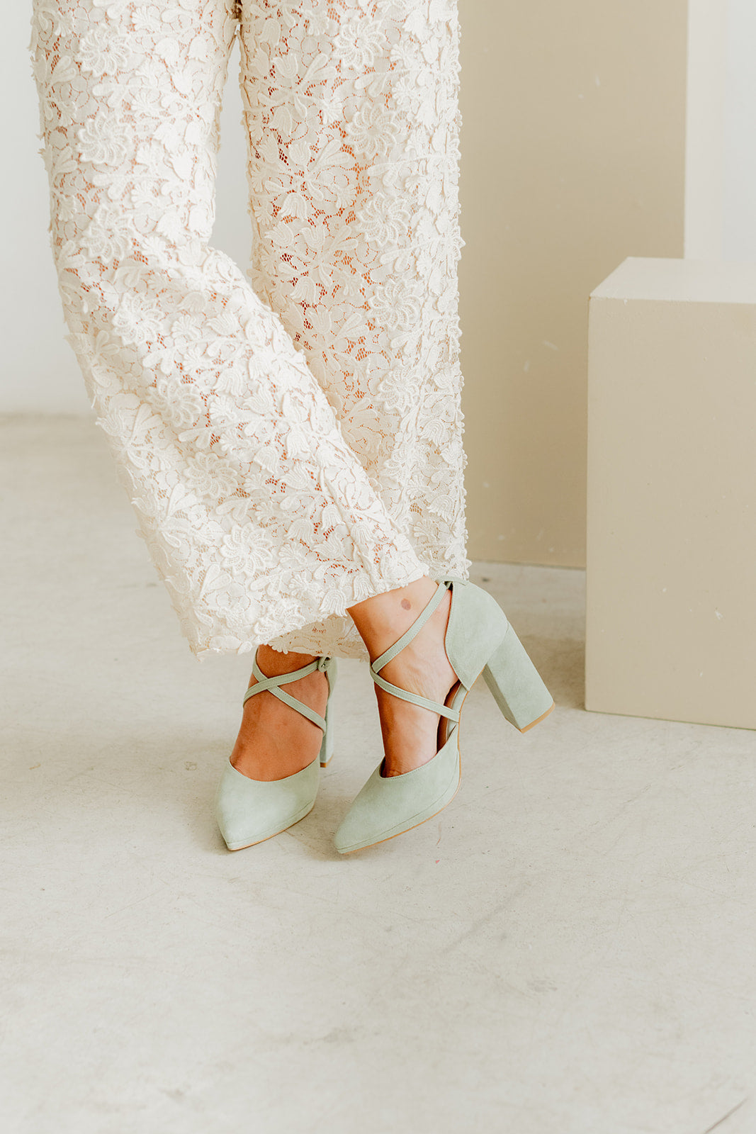 Adela Eucalipto-Salón-Adela-Loovshoes