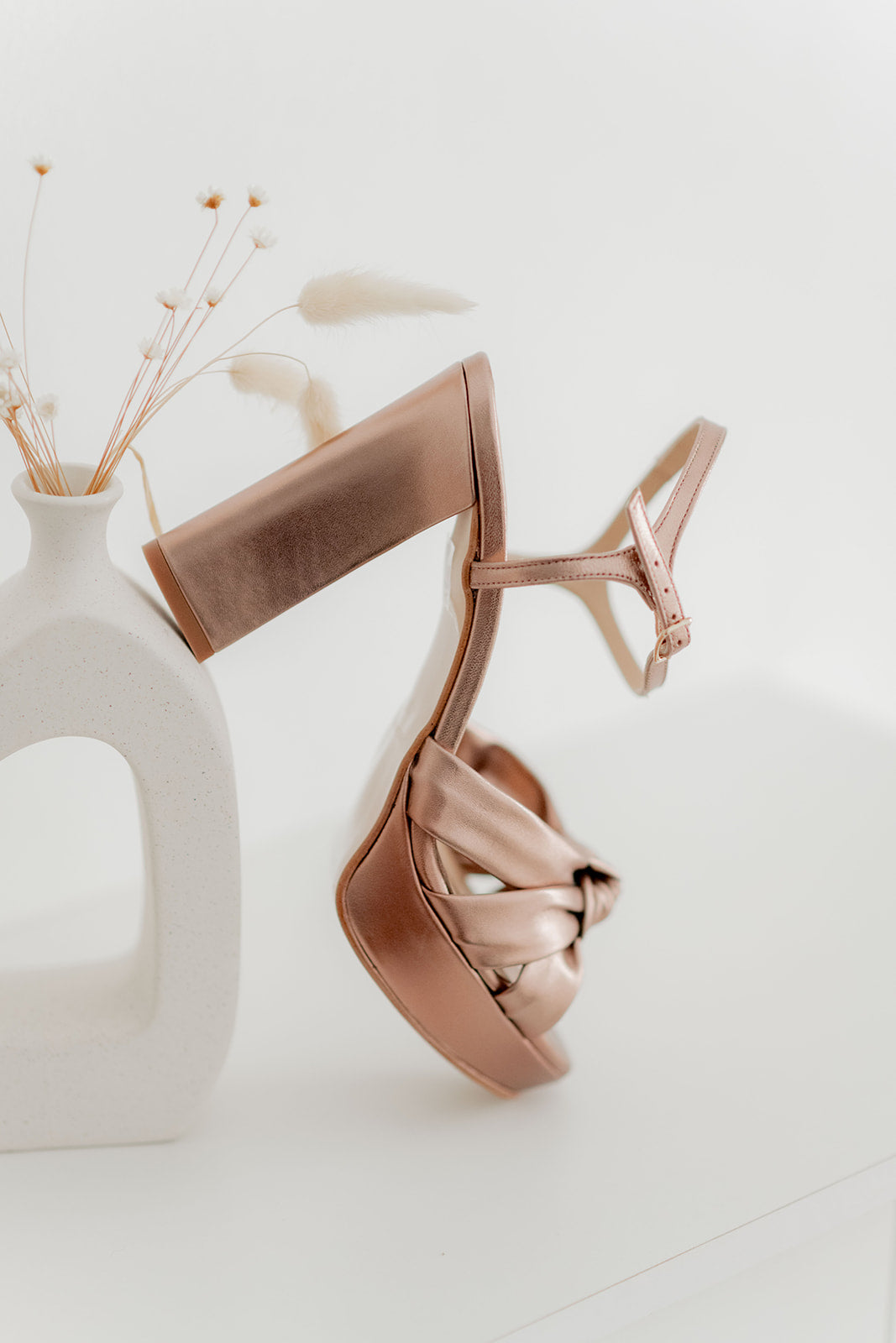 Isabel Bronce-Sandalia-Isabel-Loovshoes