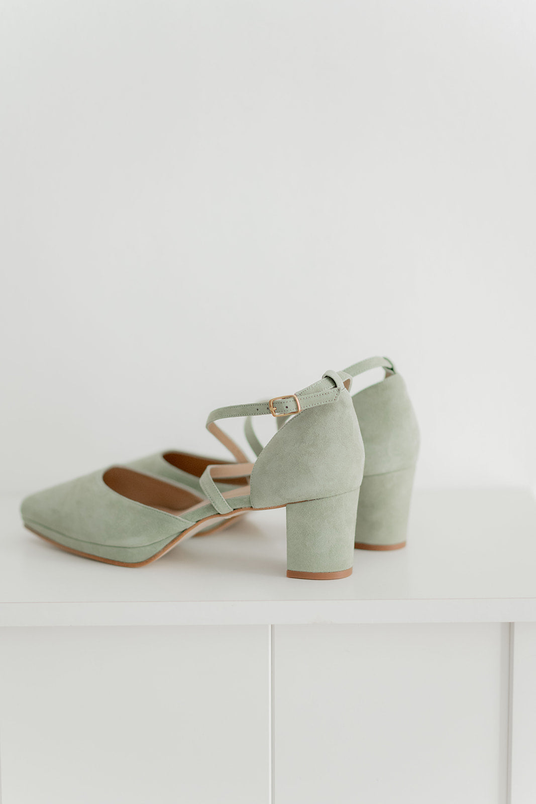 Helene Eucalipto-Salón-helene-Loovshoes
