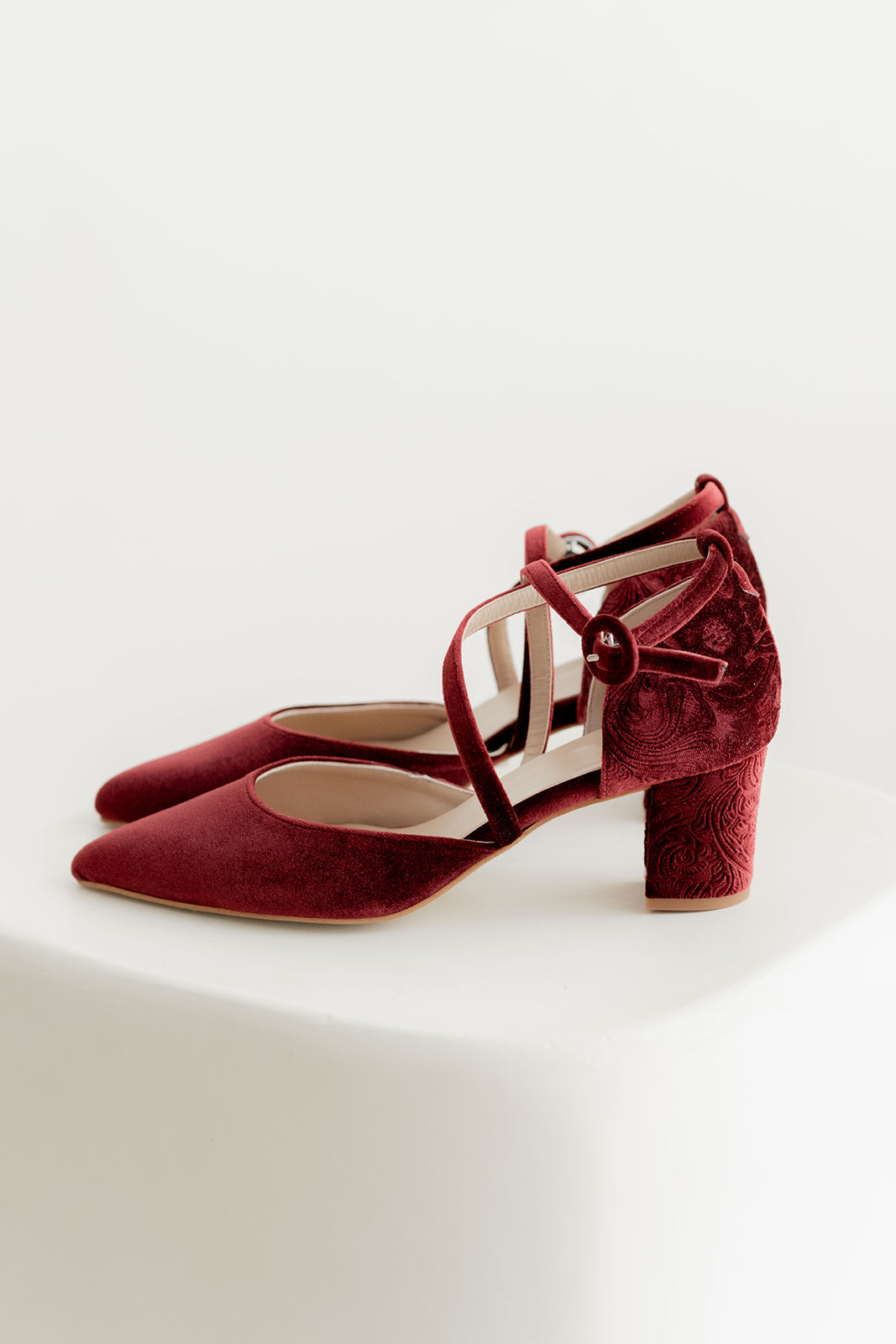 Adela Velvet Granate-Salón-Adela-Loovshoes