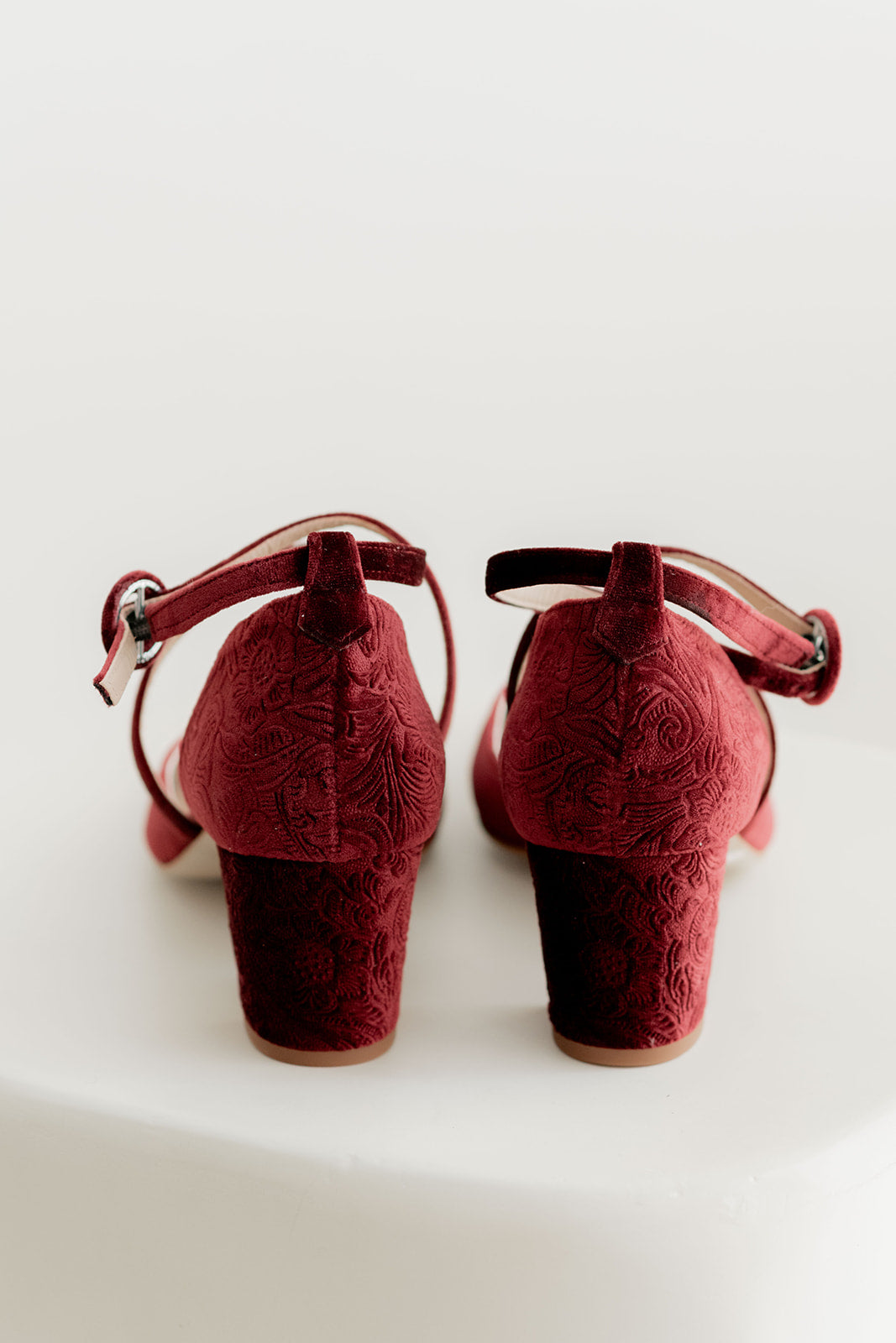 Adela Velvet Granate-Salón-Adela-Loovshoes