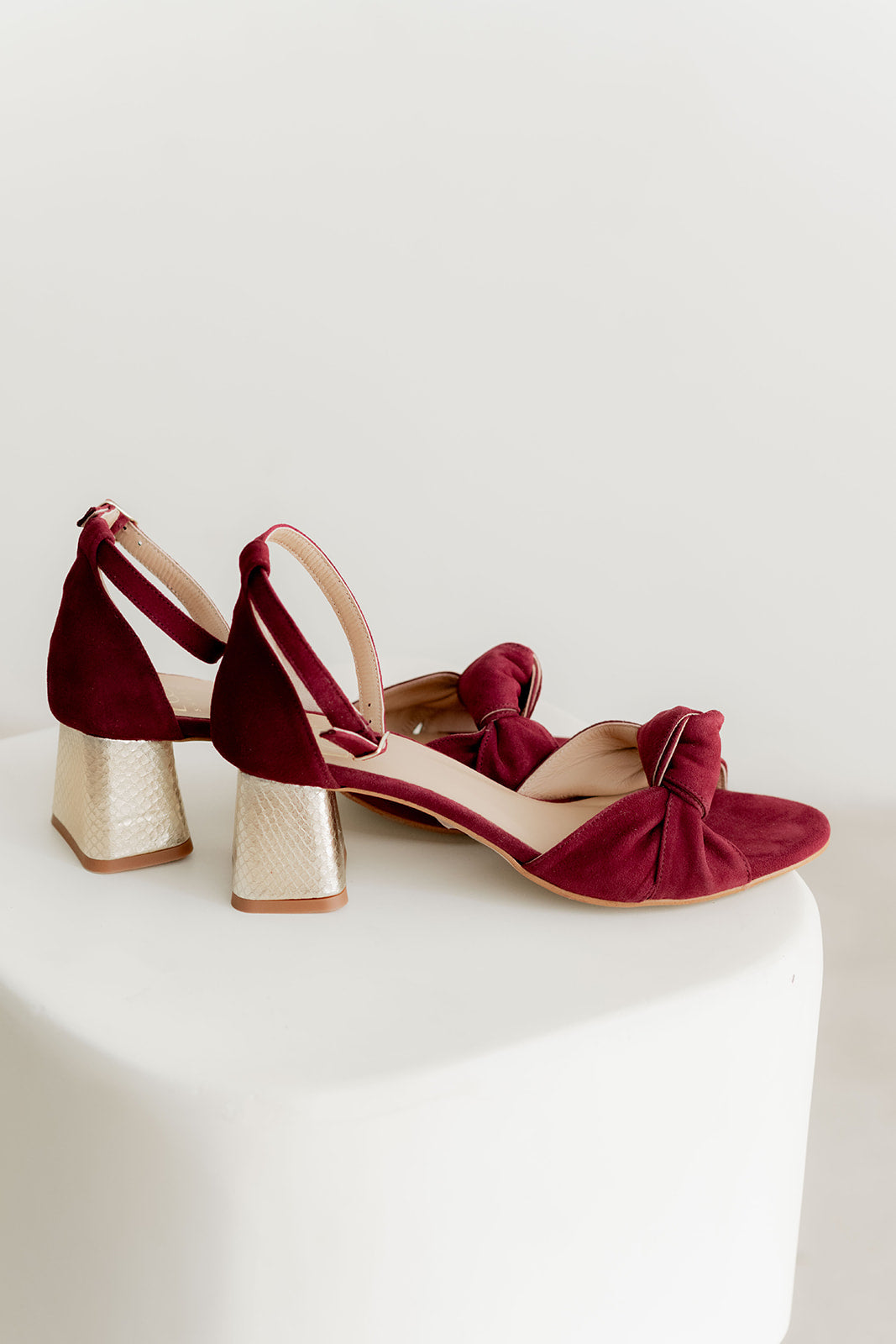 Elsa Granate Oro-Sandalia-elsa-Loovshoes