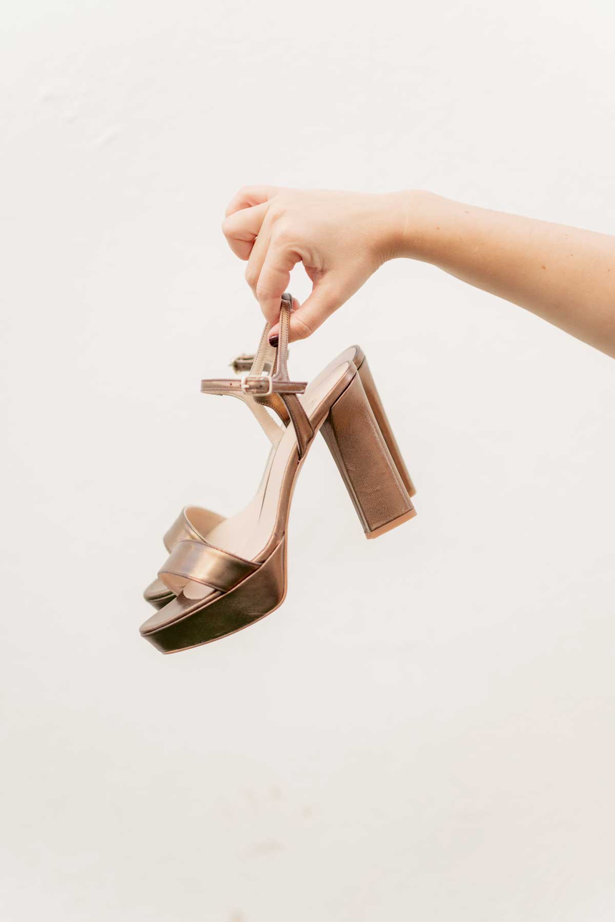 Loreto Bronce-Sandalia-Loreto-Loovshoes