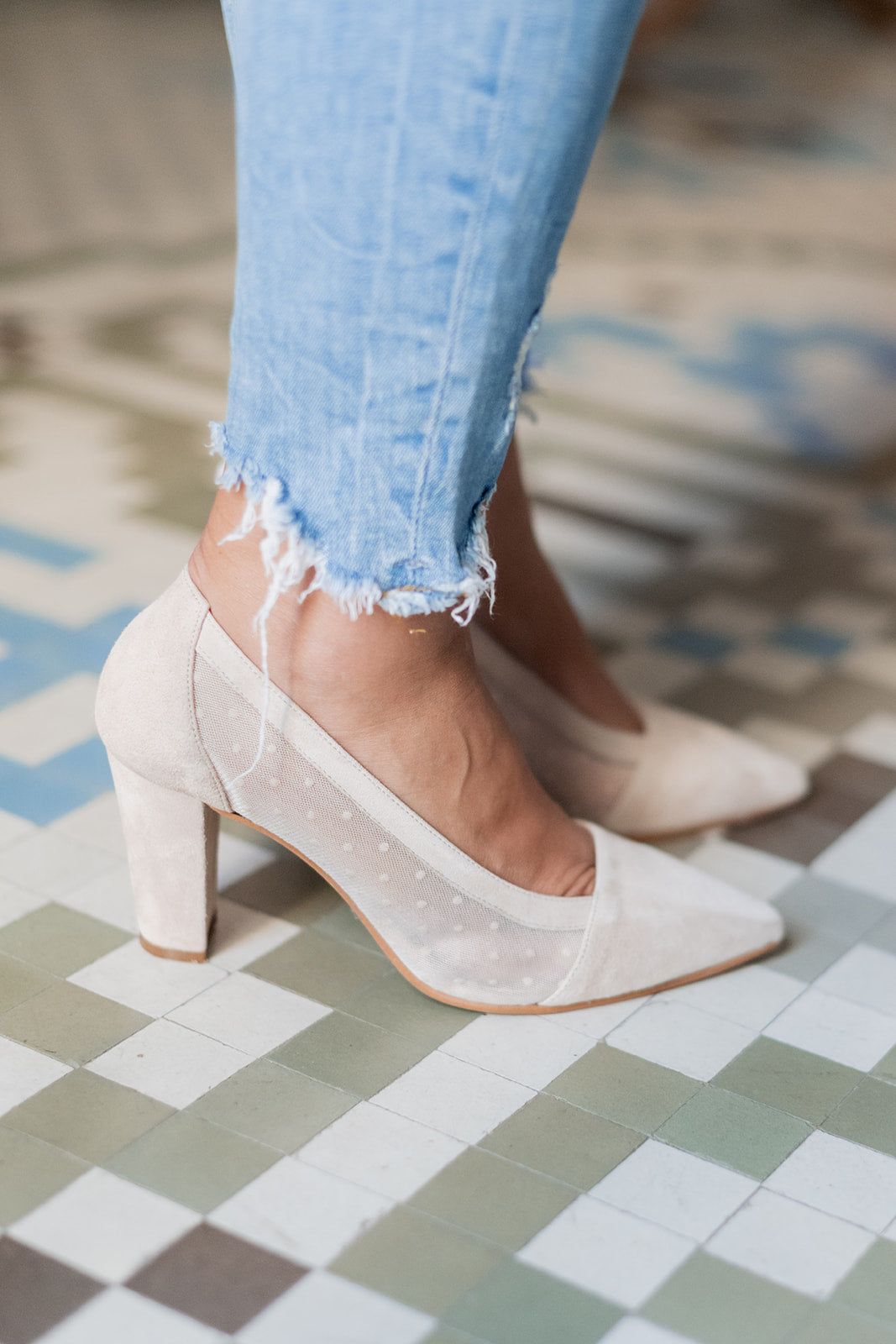 Mimosa Beige Plumeti-tipo salón-ante, mimosa, novia, plumetti, salón, tacón de 7.5, zapatos de color beige-Loovshoes